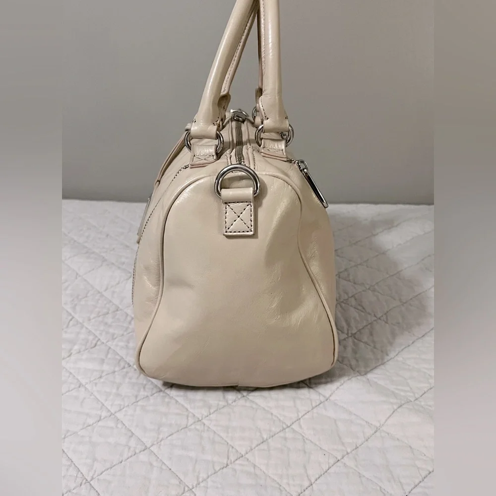 Badgely Mischa Vintage Crème Leather Boston Bag Satchel Expandable Snakeskin